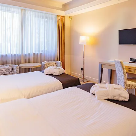Готель By Ihg