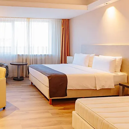 By Ihg Готель 4*