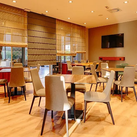 By Ihg Отель Белград