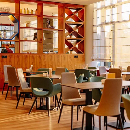 By Ihg Готель Белград
